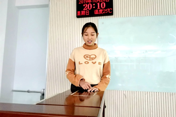 36e88c9ce1dd4081a2f4717d48806f35.jpg 草业171班尉欣荣做分享.jpg