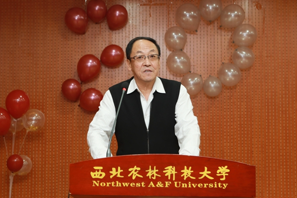 79d7abe8759a44da955ca186765fcb5d.jpg 院长呼天明致辞.JPG