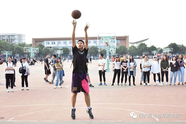 6d80c68ea8e541e295af8b58f8e6165a.jpg 甄磊1.jpg