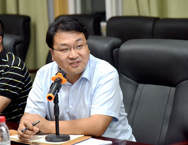 142d193680ed461daebe571ebc6677e0.jpg 副院长杨培志解疑答惑.jpg