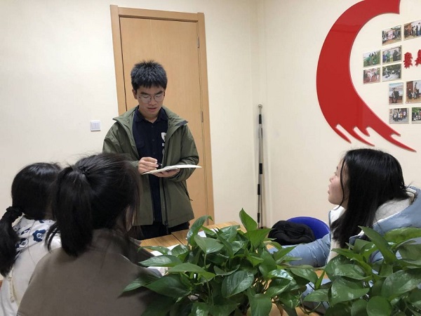 0cc3f449d1cd4c409f97c2f469df4d95.jpg 游翔凯为大家分享相关比赛经验.jpg