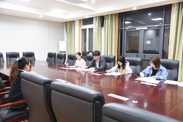 69210cafeaad4d62bfd968aac59496e4.jpg qxlarge-dsc-E8D76FF621D0E8976A07F285B2FD2A78_副本.jpg