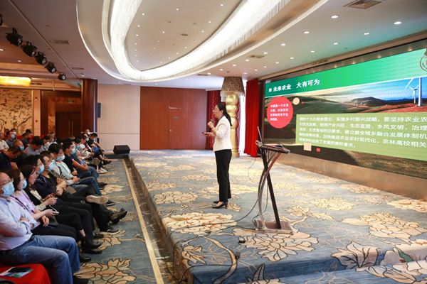 28e855a964884108a0781bd2bfb6f55d.jpg 镇海中学宣讲会现场_副本.jpg