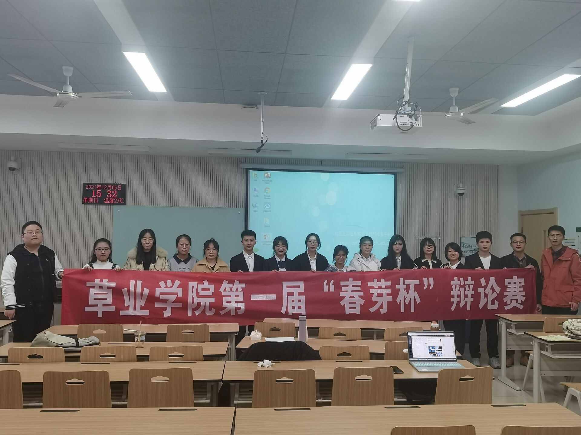 938179fbec98416dba99a2161547998f.png 938179fbec98416dba99a2161547998f.png