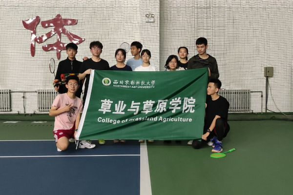 bcf40b1f51954811b244465e269bfb94.png 合影.png